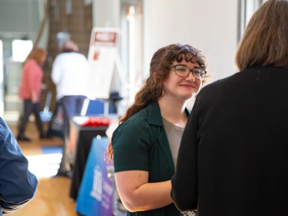 U of A Student talks with Nancy Johnson